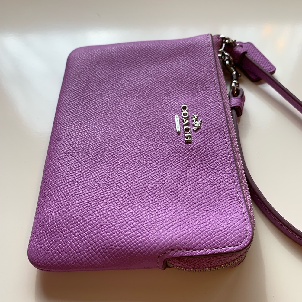Coach Pebble Leather Corner Zip Wristlet/Wallet